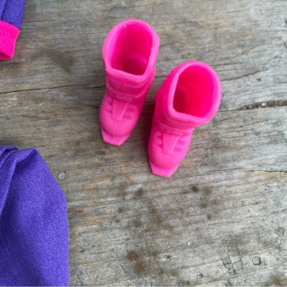 Barbie Purple and pink vintage 1990s era ski suit and boots - Picture 3 of 5